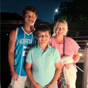 Meet your Posher, Jennifer